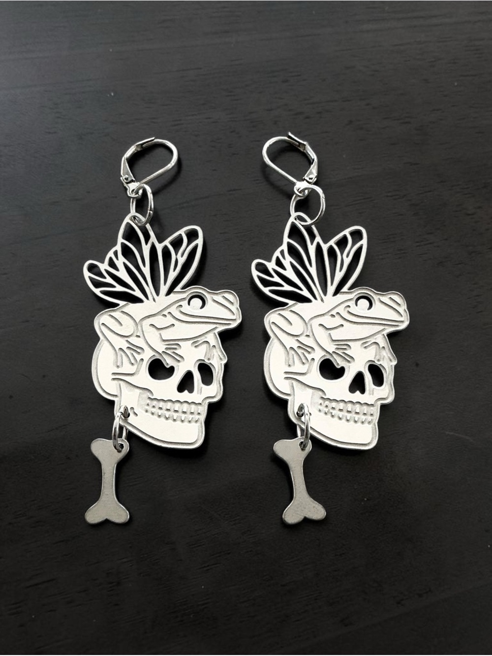 🆕 Skull with Flying Frog and Bones Laser Etched Earrings